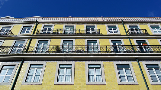 葡萄牙里斯本一栋旧大楼的详情旅行场景爬坡城市教会市中心传统旅游历史性景观图片