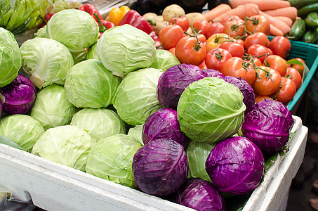 卷心菜和蔬菜水果沙拉绿色摊位市场店铺食物图片