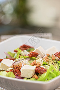 Salad feta奶酪胡椒盘子沙拉香肠蔬菜饮食松子松树黄瓜食物图片