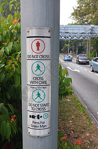红路和绿绿行人控制路口驾驶信号红绿灯安全警告生活城市权威图片