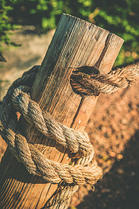 绳和木栅栏花园木材木头图片