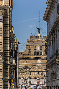 圣天使城堡穿过建筑物经过大楼建筑首都历史博物馆古董景观雕像地标建筑学纪念碑图片