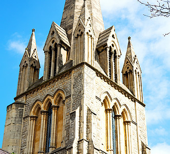 旧的建筑和历史 而不是在英国山丘上建筑学棕褐色宗教天空地标大教堂国家旅游旅行教会图片