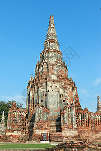 泰国的Ayutthaya 历史公园中的佛教寺庙雕塑文化蓝色石头建筑物旅游原住民地标国家纪念碑图片