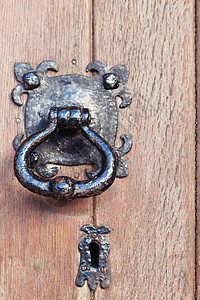 旧木制门 有锁和把手图片