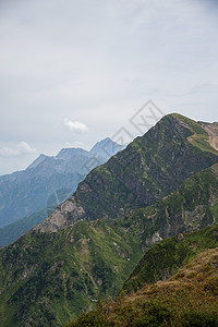 美丽的山地风景旅行路线植物群旅游冰川生物圈天空植被山脉石头图片