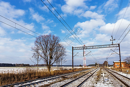 农村景观电缆盘子桅杆运输杠杆森林铁路力量牵引力基础设施图片