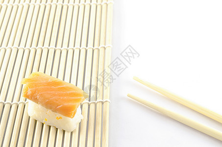Sush 新鲜日本传统食品文化美食海藻黄瓜食物熏制鱼片鳗鱼海鲜午餐图片