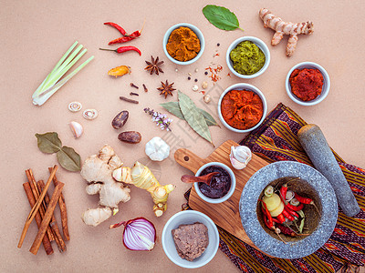 泰国食品食料和泰河邦的粘贴品组分食谱香料星星美食多样性木头烹饪芳香八角辣椒图片