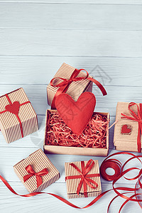 爱 情人节 心 木纸上的礼物盒毛毡卡片盒子红色蓝色创造力婚姻展示礼物婚礼图片
