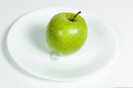绿色苹果 盘子里有水滴卫生饮食保健营养花园水果养分早餐食物生态图片
