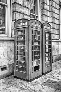 英国伦敦经典红色电话亭London摊位民众英语王国路面文化街道生活首都地标图片