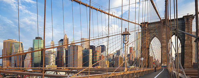 布鲁克林桥全景天空行人石头景观穿越建筑学天际历史性建筑金属图片