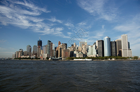 查看从南到纽约天空城市景观旅游游客假期背景图片