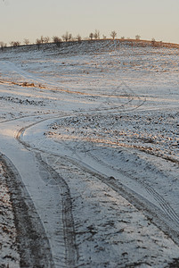 波兰冬季风景波兰小路场地爬坡路线农村图片