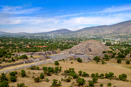 墨西哥附近Teotihuacan的月球金字塔风景c文化游客旅行废墟历史旅游脚步太阳纪念碑考古学图片