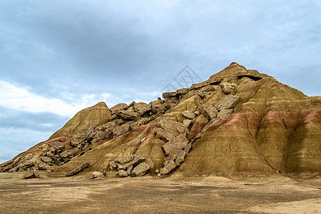 红条纹构造侵蚀砂岩家庭岩石沙漠地层黏土悬崖沟壑图片