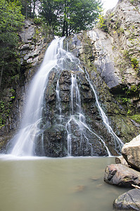 岩瀑瀑布图片