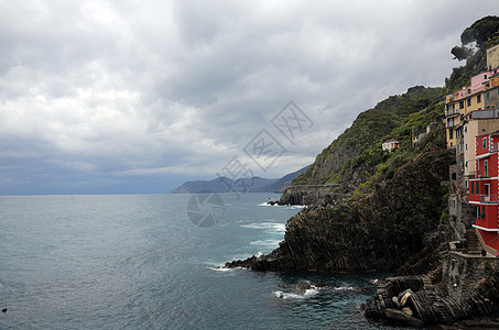 意大利辛克特尔地中海沿岸的裂缝 意大利辛克海滩岩石海岸天空大地旅游支撑码头悬崖风暴图片