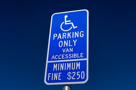 残疾人泊车专用标志白色残障法律轮椅医院医疗惩罚运输执法警告图片