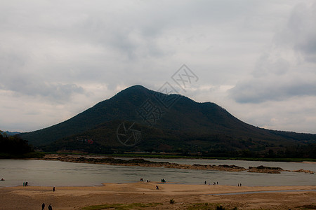 泰国Loei的地貌河流和山丘城镇清汗国家农村日出岩溶溪流蓝色公园山顶山脉日落图片