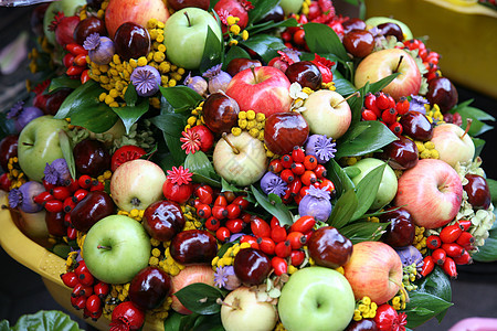 与水果和鲜花的秋天安排榛子蔬菜甜点圆形季节食物收成核桃图片