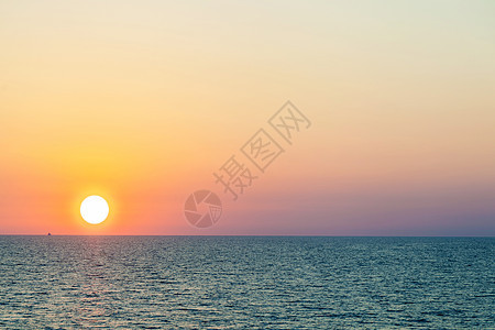 黑海宁静日落天空太阳蓝色反射海洋旅行阳光海景图片