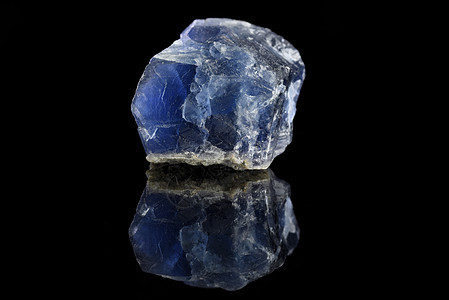 金星花柱石灵气宝石水晶脉轮矿物蓝色疗法石头矿物学宏观图片