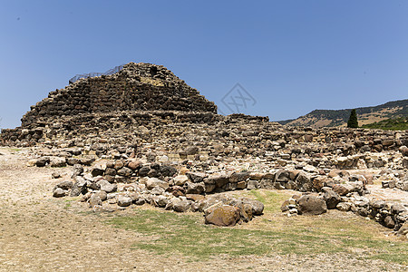 苏努拉西撒丁岛安全石头遗产青铜建筑防御寺庙历史性建筑学废墟图片