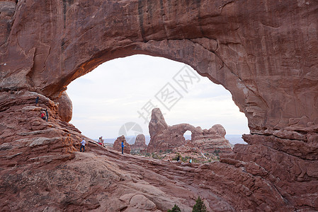 图标窗口国家砂岩沙漠岩石窗户公园石头红色背景图片