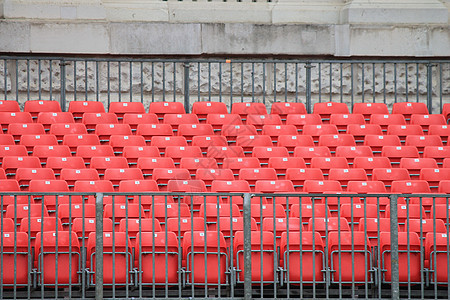 体育场的空红色座位数字民众竞技场长椅足球空白推介会剧院水平运动图片
