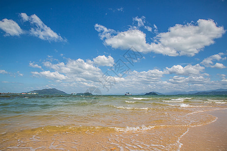 海洋背景蓝色天空下海景和云彩的美丽背景