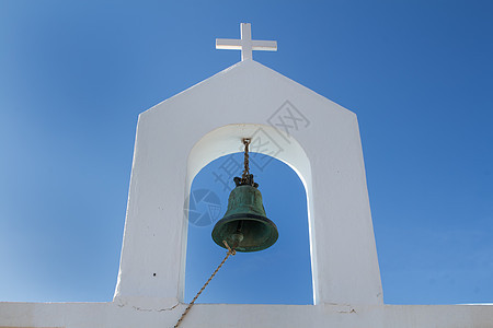 希腊钟十字旅行绳索教会建筑蓝色白色教堂文化天空地标图片