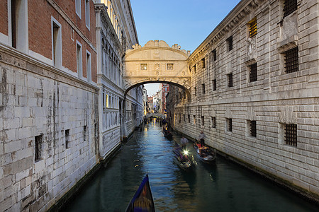意大利威尼斯的叹息桥旅游历史性城市街道船夫建筑旅行历史建筑学水道图片