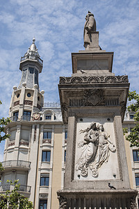 安东尼奥洛佩兹的雕像 科米拉斯第一侯爵艺术石头纪念碑城市男性地标男人慈善家正方形纪念馆图片