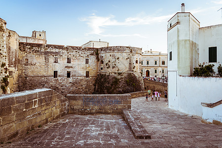 阿拉贡斯的奥坦托城堡 意大利普利亚图片