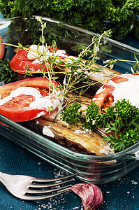 新鲜蔬菜沙拉叶子草本植物饮食胡椒盘子烹饪香菜香料美食茄子图片