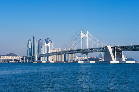 韩国釜山的光安桥和海云台城市通道海堤天空景观海景交通运输建筑市中心图片