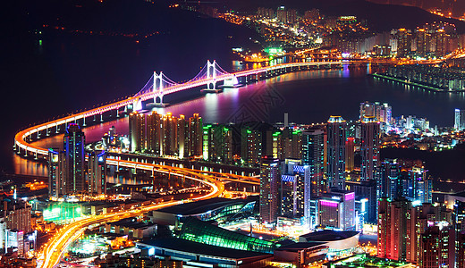 黄安桥和海云台晚上在韩国釜山胜地观光地标大楼场景办公旅行地方港口旅游图片