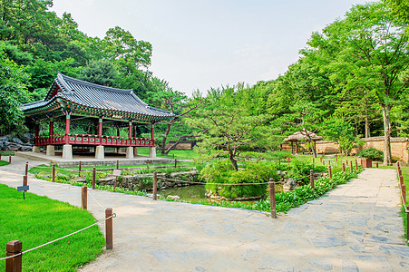 韩国民村 传统韩国风格建筑在素华的韩国民族村文化佛教徒旅行信仰寺庙村庄旅游真相历史性精神图片