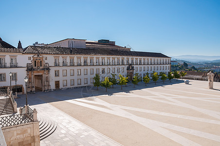 Coimbra大学主广场教育建筑学天空历史性石头地标历史传统学校建筑图片