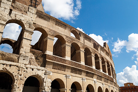 特写 Colosseum 视图环境论坛古城多云晴天石头日光阳光历史斗兽场图片