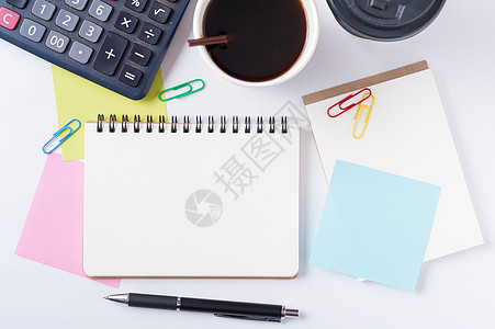 笔记纸和粘贴纸记录咖啡墙纸计算器夹子娱乐日记笔记本闲暇办公室背景图片