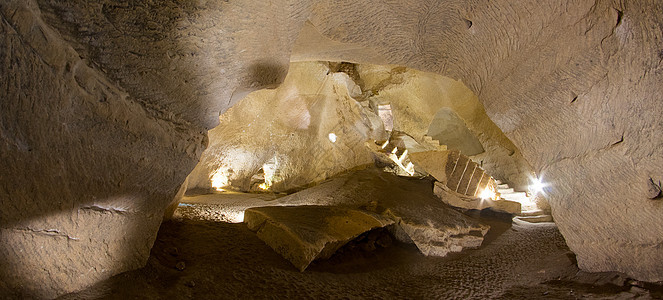 以色列贝特古夫林洞穴游客石头旅行洞穴旅游背景图片