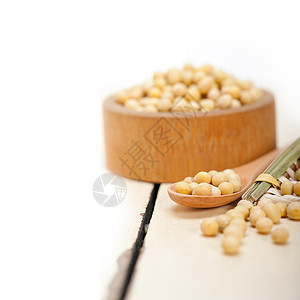 有机大豆豆类黄豆白色种子勺子豆子农业黄色饮食粮食图片