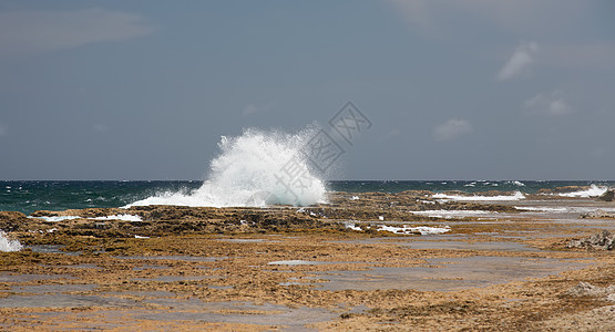 Bonaire岛博内尔岛海岸线天空海洋岩石假期边缘海景旅游岛屿石头图片