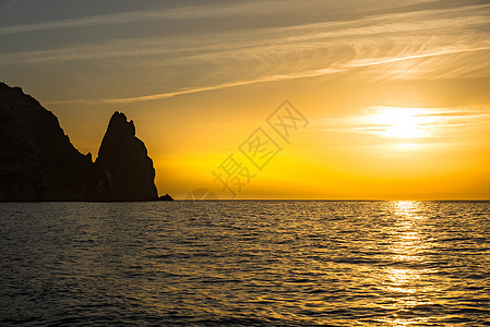 海面上的日落岩石天空橙子季节天气假期海滩旅行墙纸地平线图片