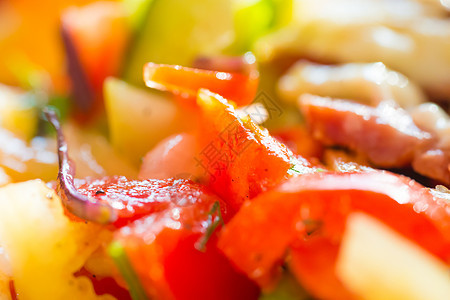 新鲜番茄沙拉食物紫色胡椒盘子水果叶子餐厅洋葱蔬菜美食图片