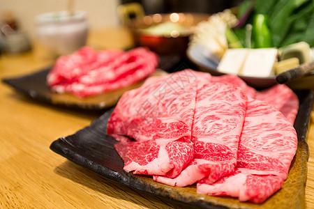 涮涮锅饮食盘子美食海鲜牛肉烹饪食物蔬菜图片