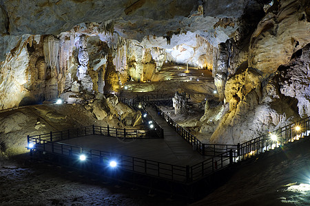 天堂洞穴 Quang Binh 越南旅行 遗产石灰石印象场景钟乳石楼梯石窟地质学国家石笋旅游图片